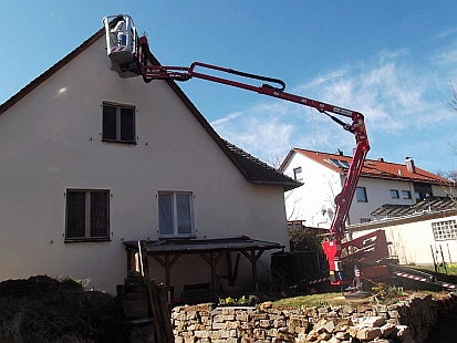 Hubarbeitsbühne im Einsatz
